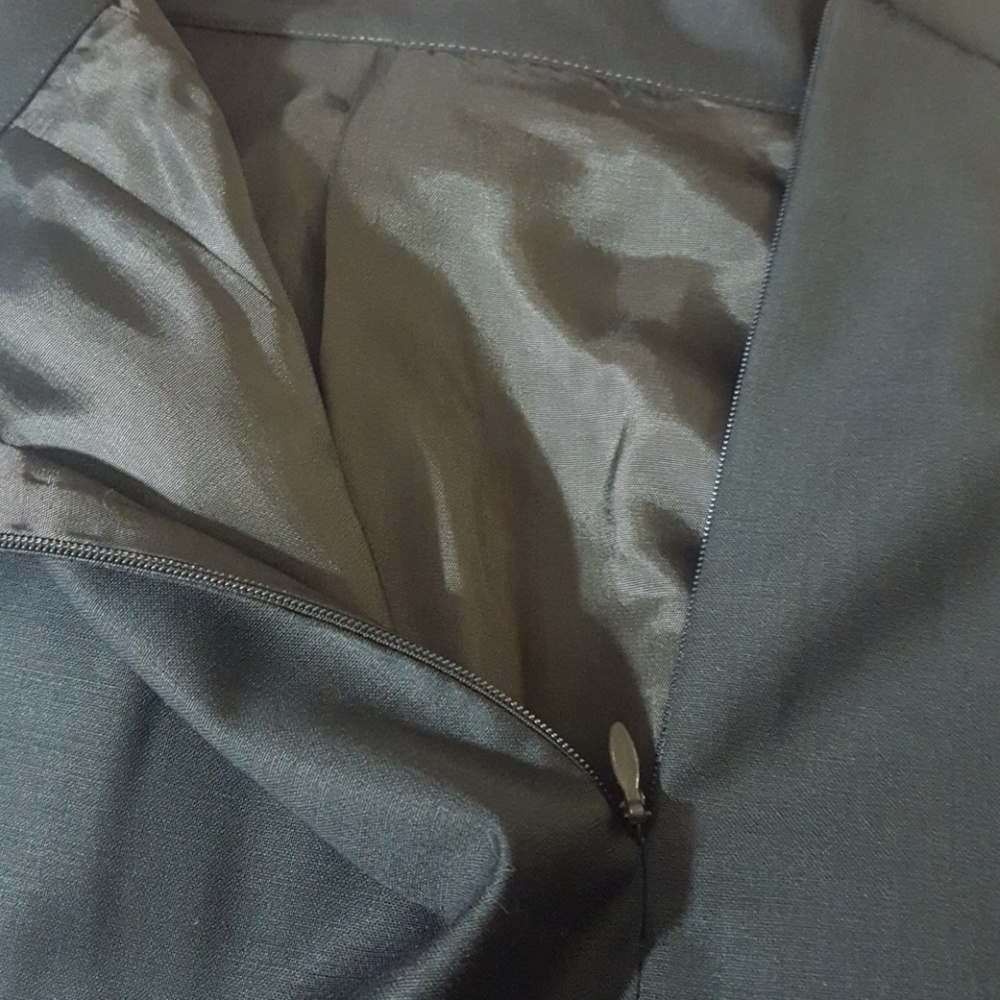 Paul and Joe Black Skirt ruffled pockets. Size S - Picture 8 of 8